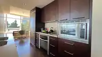 902 1473 JOHNSTON ROAD - thumbnail 9