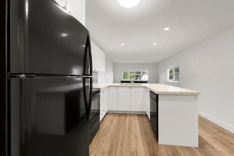 76 1840 160 STREET - photo 3 of 16