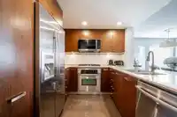 202 2950 KING GEORGE BOULEVARD - thumbnail 5