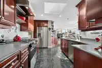 402 15050 PROSPECT AVENUE - thumbnail 7