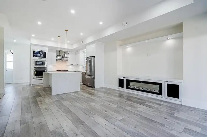 16791 16 AVENUE - photo 4 of 39