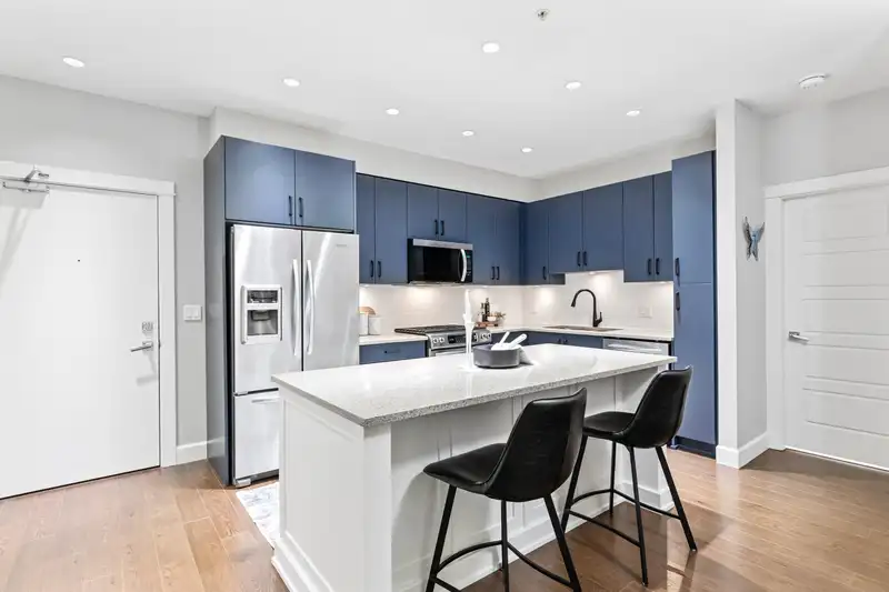 209 15185 36 AVENUE - photo 4 of 31