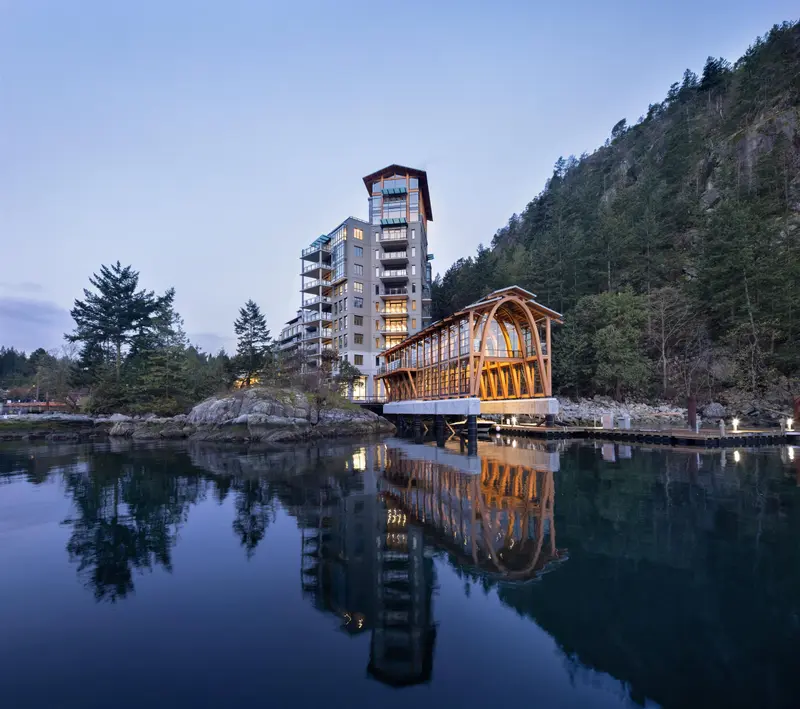 202 6691 NELSON AVENUE - photo 2 of 10