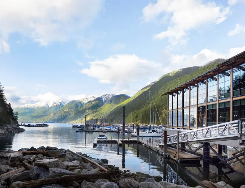 202 6691 NELSON AVENUE - photo 4 of 10