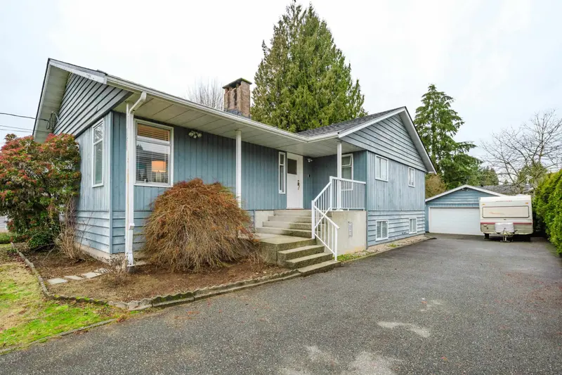 19475 116B AVENUE - photo 1 of 25