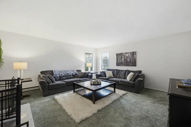 19475 116B AVENUE - photo 2 of 25