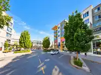 410 15745 CROYDON DRIVE - thumbnail 1