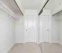 410 15745 CROYDON DRIVE - thumbnail 8