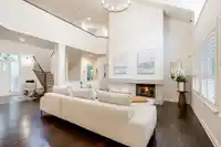 2072 128 STREET - thumbnail 7