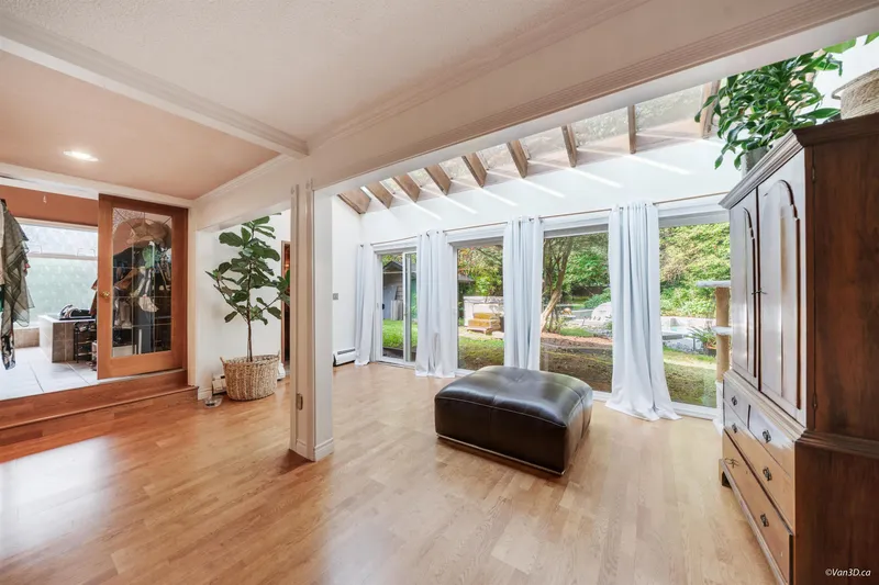 3467 141 STREET - photo 1 of 25