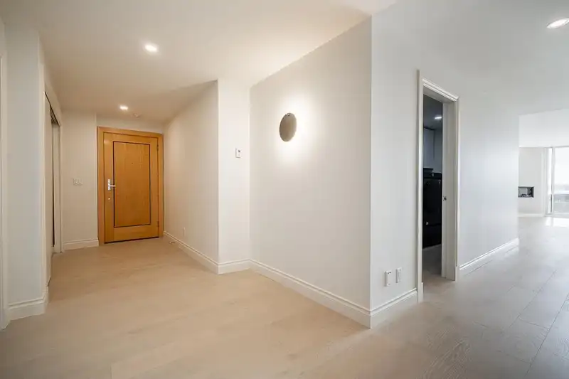 101 15050 PROSPECT AVENUE - photo 3 of 40
