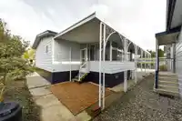 5 1640 162 STREET - thumbnail 4
