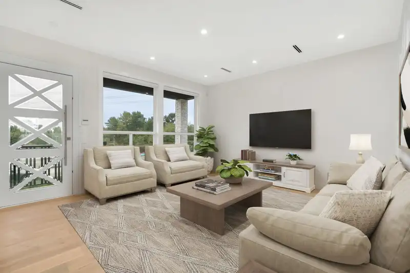 16701 15A AVENUE - photo 3 of 32