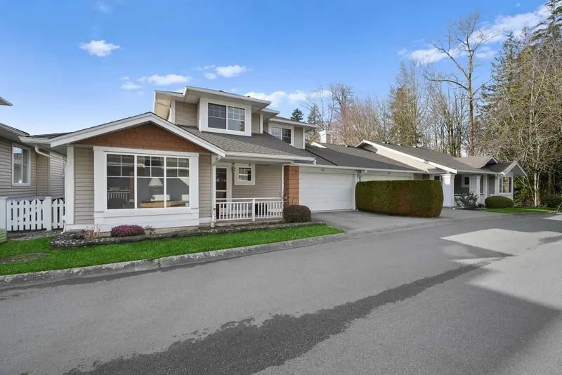 62 6885 184 STREET - photo 1 of 25