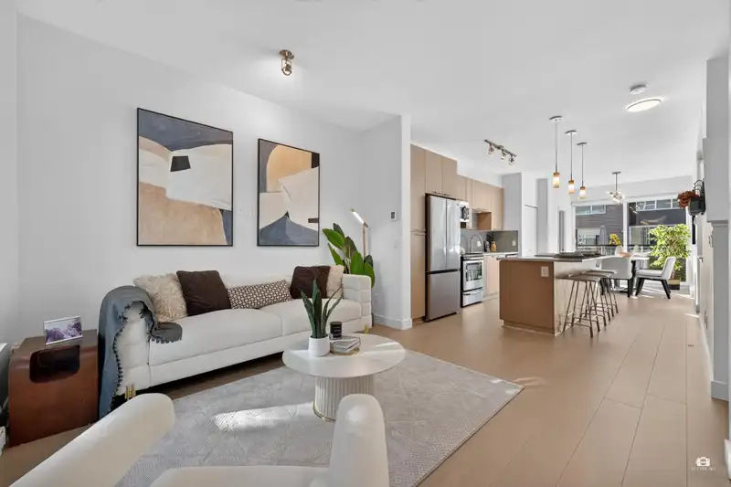 148 2228 162 STREET - photo 4 of 38