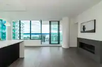 2204 1588 JOHNSTON ROAD - thumbnail 4
