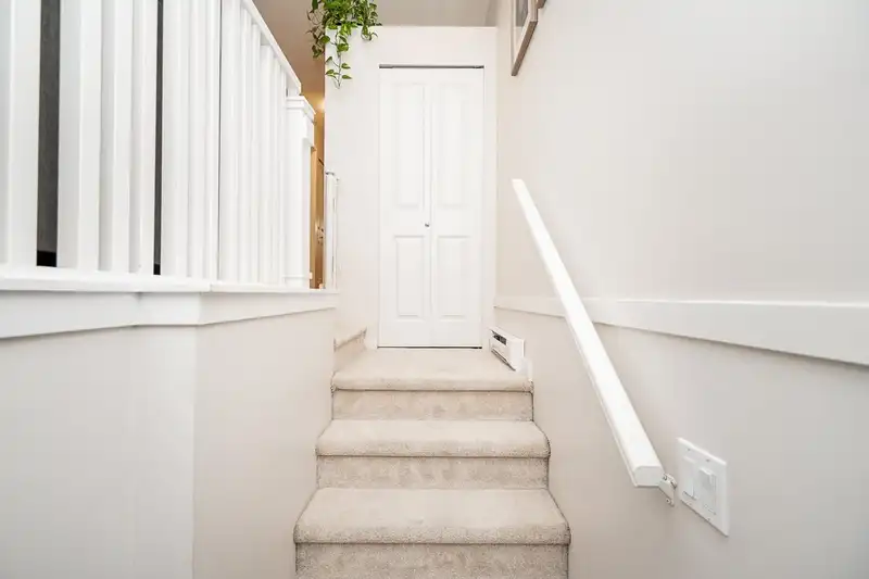 164 15168 36 AVENUE - photo 2 of 40