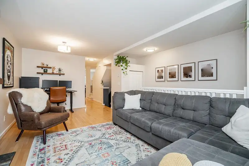 164 15168 36 AVENUE - photo 3 of 40