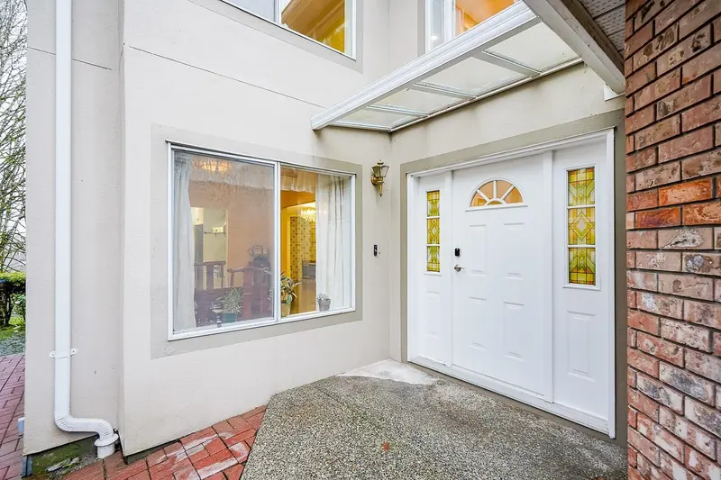 27 72 JAMIESON COURT - photo 2 of 25