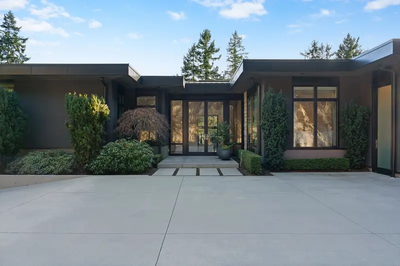 4799 CLOVELLY WALK - photo 2 of 25