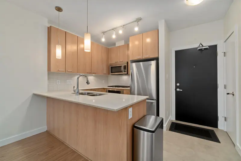 1603 2955 ATLANTIC AVENUE - photo 2 of 25