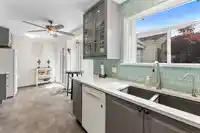 10 2345 CRANLEY DRIVE - thumbnail 9