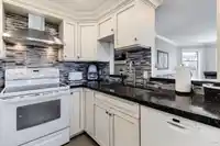 103 15080 PROSPECT AVENUE - thumbnail 3