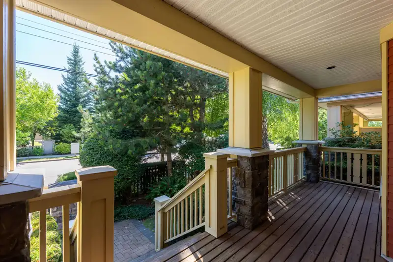 27 15255 36 AVENUE - photo 3 of 30