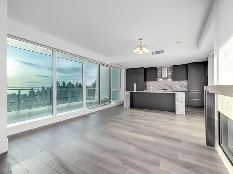 604 1501 FOSTER STREET - photo 1 of 23