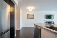 603 14955 VICTORIA AVENUE - thumbnail 12