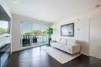 603 14955 VICTORIA AVENUE - thumbnail 4