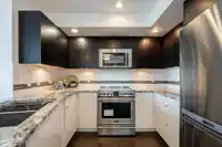 603 14955 VICTORIA AVENUE - thumbnail 8