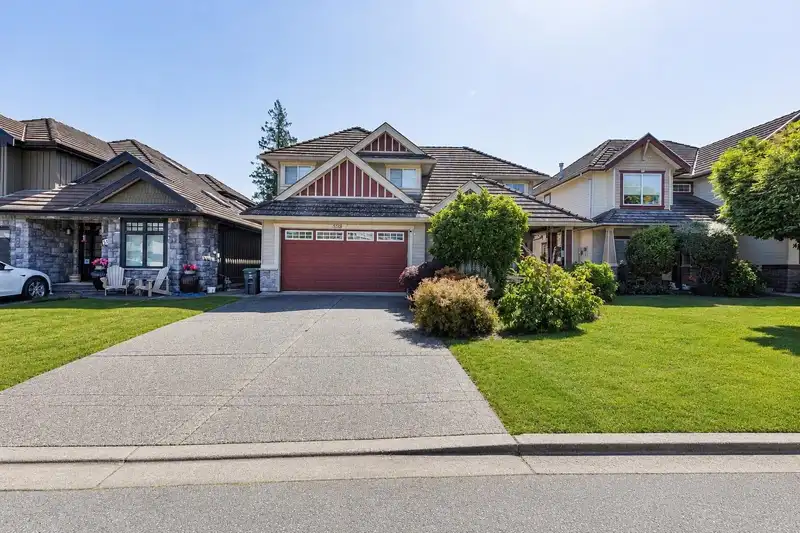 3558 149A STREET - photo 1 of 31