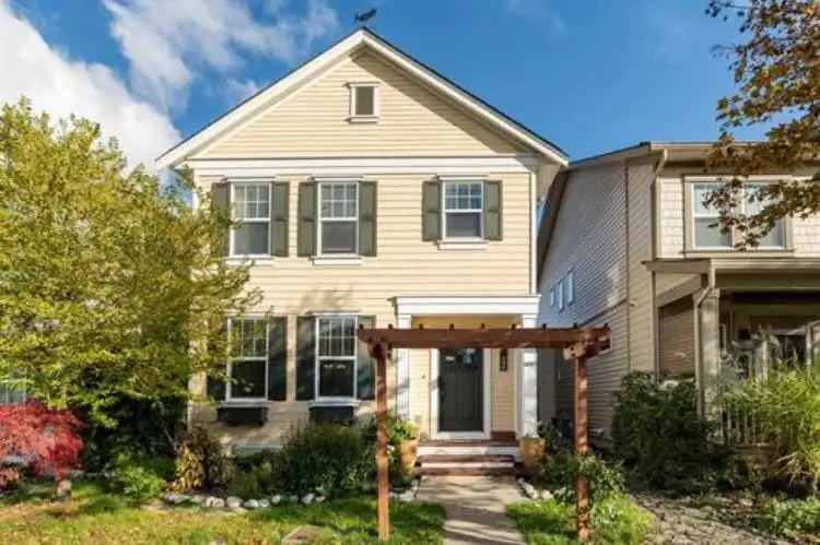 336 172 STREET - photo 2 of 35