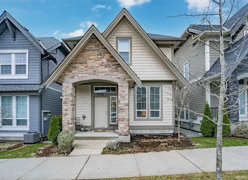 2155 165B STREET - photo 1 of 4