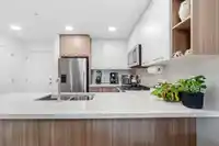 313 14022 NORTH BLUFF ROAD - thumbnail 5