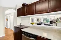 205 15035 THRIFT AVENUE - thumbnail 15