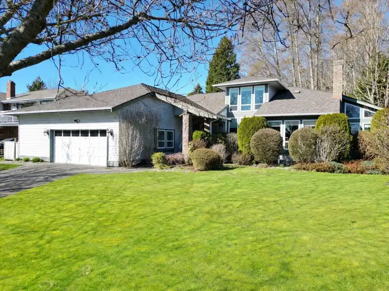 13383 14A AVENUE - photo 2 of 17