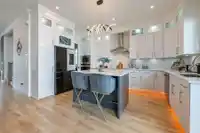 16737 15A AVENUE - thumbnail 9