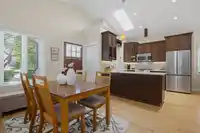 3 1640 140 STREET - thumbnail 13