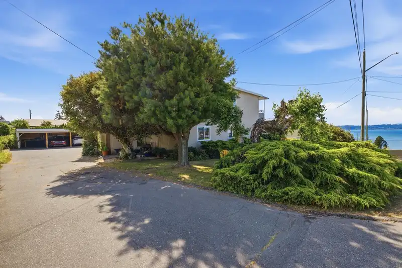 1 1040 PARKER STREET - photo 3 of 37