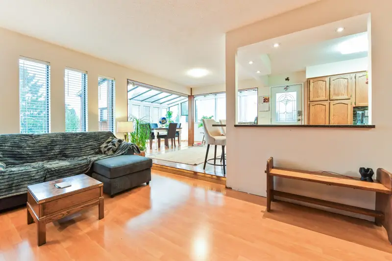 34560 HURST CRESCENT - photo 3 of 25