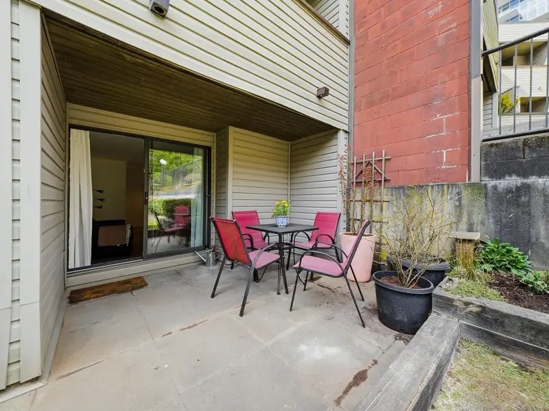 108 615 NORTH ROAD - photo 2 of 24