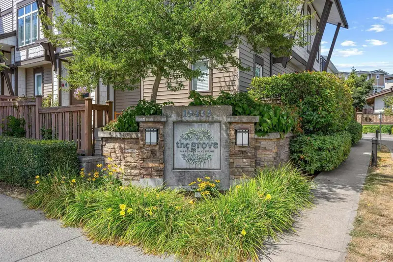 113 19433 68 AVENUE - photo 1 of 25