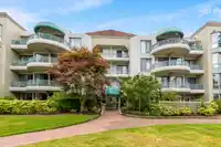 406 1705 MARTIN DRIVE - thumbnail 2