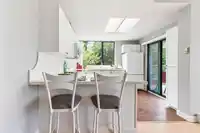 406 1705 MARTIN DRIVE - thumbnail 11