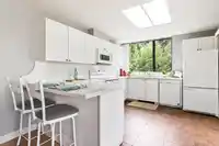 406 1705 MARTIN DRIVE - thumbnail 12