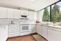 406 1705 MARTIN DRIVE - thumbnail 13