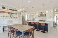 14149 16 AVENUE - thumbnail 5