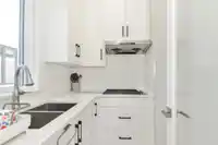 14149 16 AVENUE - thumbnail 10